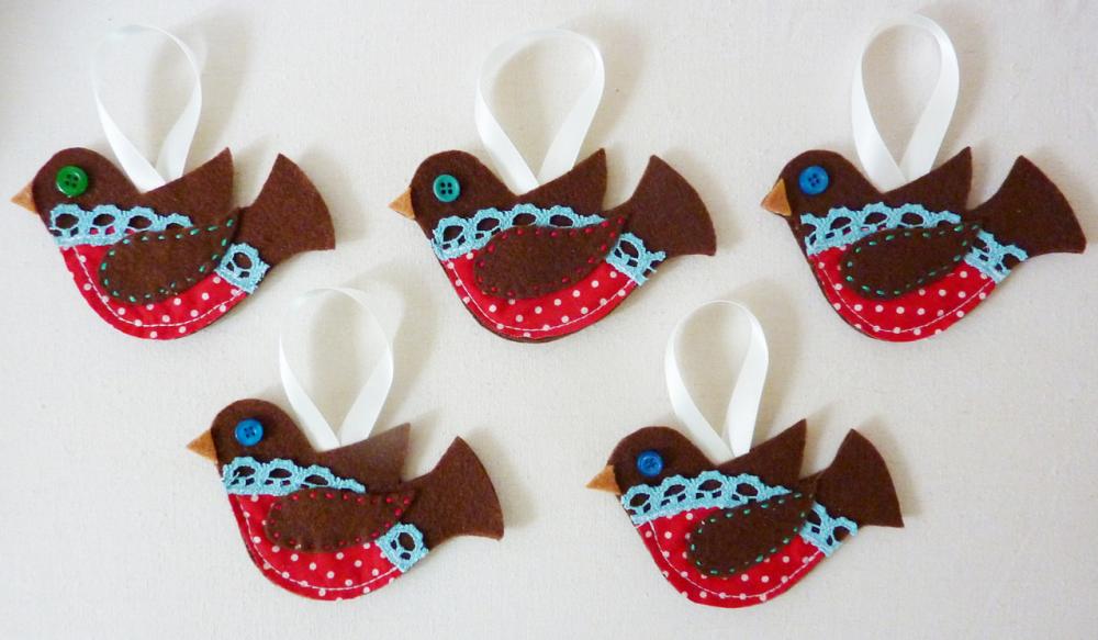 Hanging Christmas Robin Tree Decoration. on Luulla